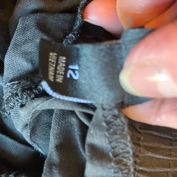 Women's Torrid Black linen blend Shorts Size 12 - Picture 5 of 5